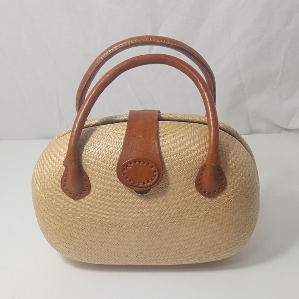 Bequizo Elegant Tan Woven Straw with Leather Handles Clutch Bag Purse